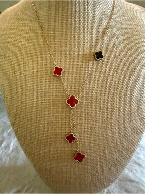 Reversible 18k Gold Plated Lariat Necklace with Red and Black Clover Accents